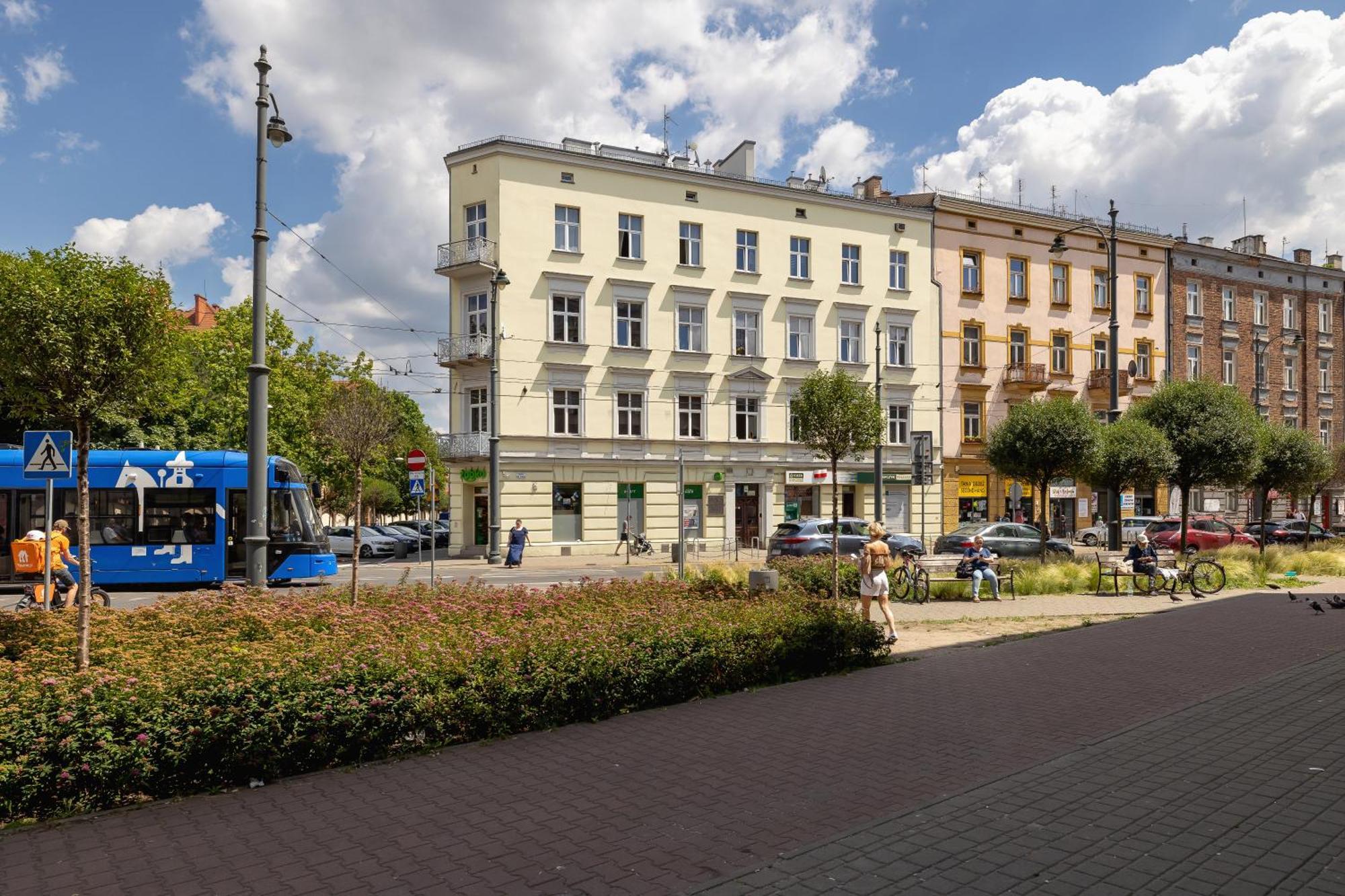 2-Bedroom Apartment - Dluga 65, Krakow